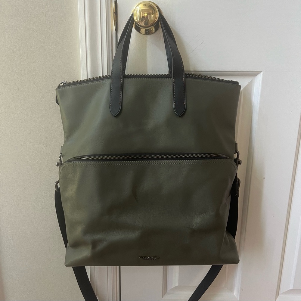 COACH Outlet Graham Foldover Tote - Picture 4 of 9